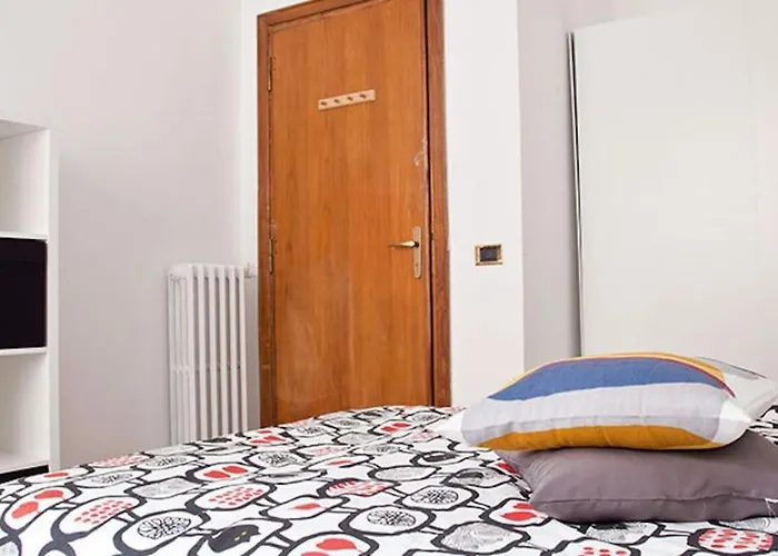 Kamchu Apartments: Ada Roma