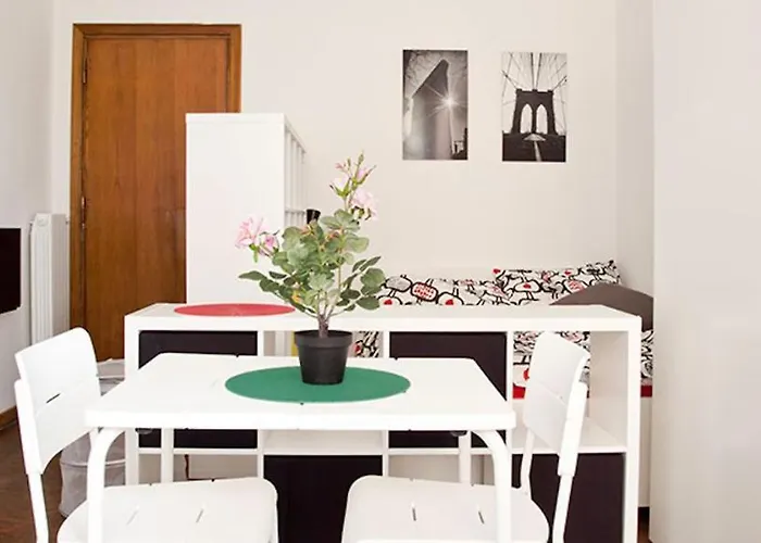Kamchu Apartments: Ada Affittacamere Roma