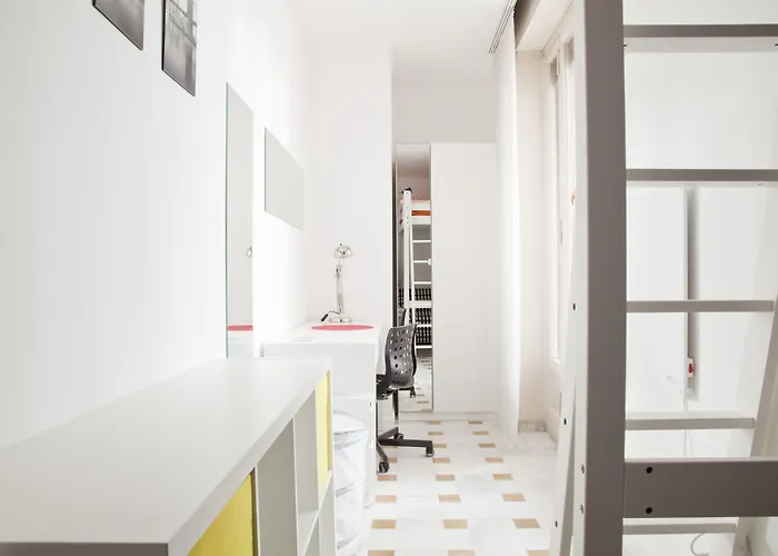 Kamchu Apartments: Ada